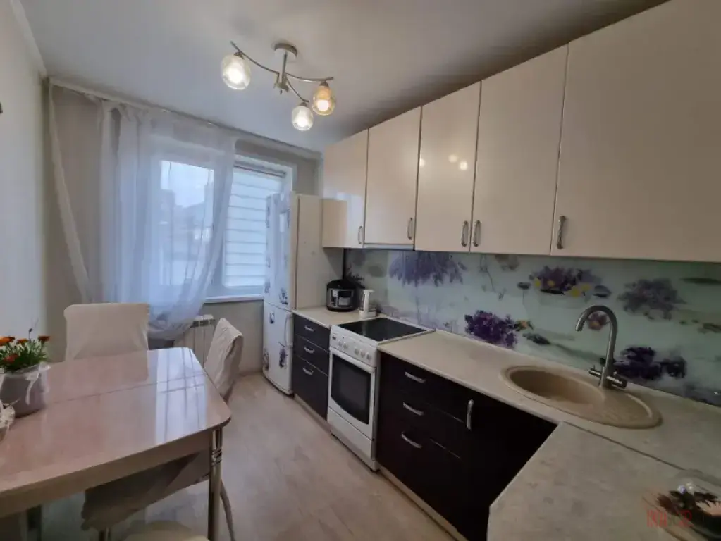 Квартира 2-к. квартира, 44 м², 3/10 эт. в Барнауле, ул.Шумакова 68