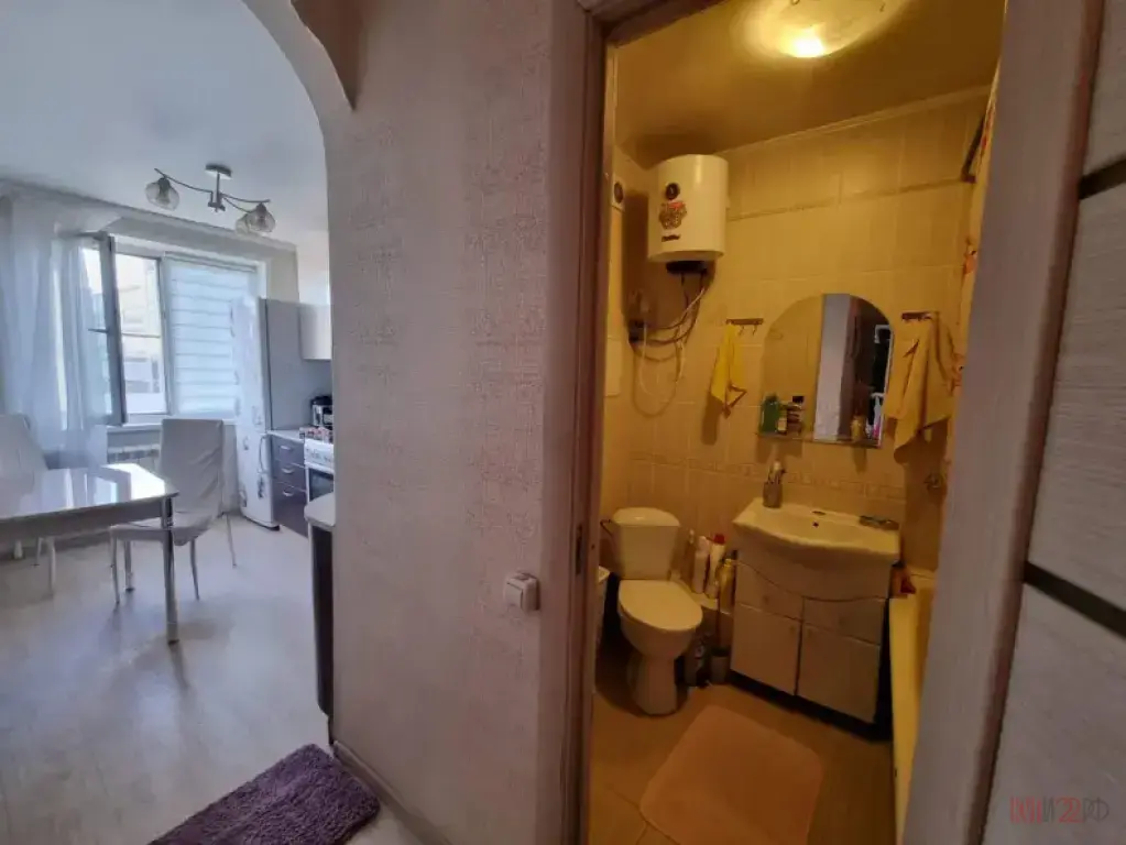 Квартира 2-к. квартира, 44 м², 3/10 эт. в Барнауле, ул.Шумакова 68