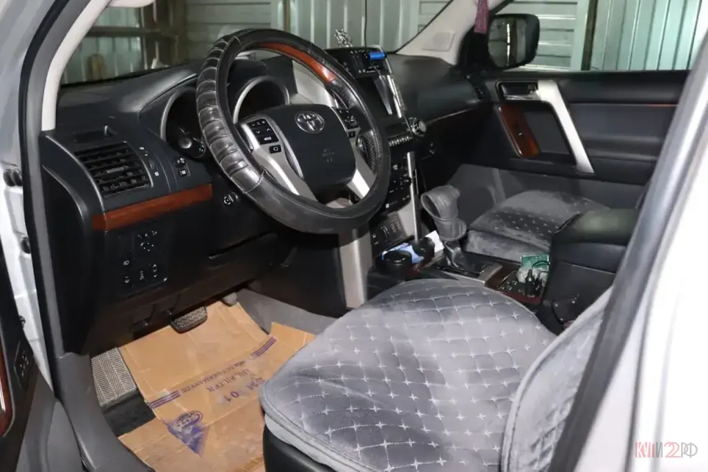 Продам Toyota Land Cruiser 2013 гв
