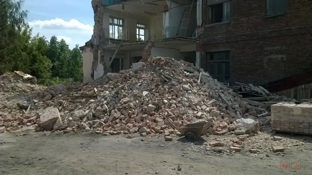 Продаю мусор строительный на отсыпку дорог.