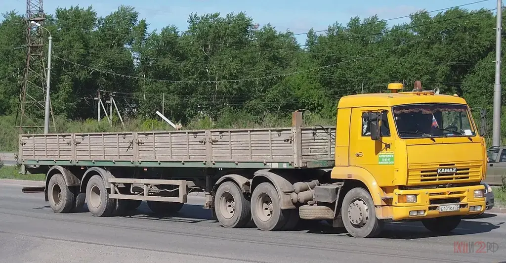 Услуги спецтехники в Барнауле.