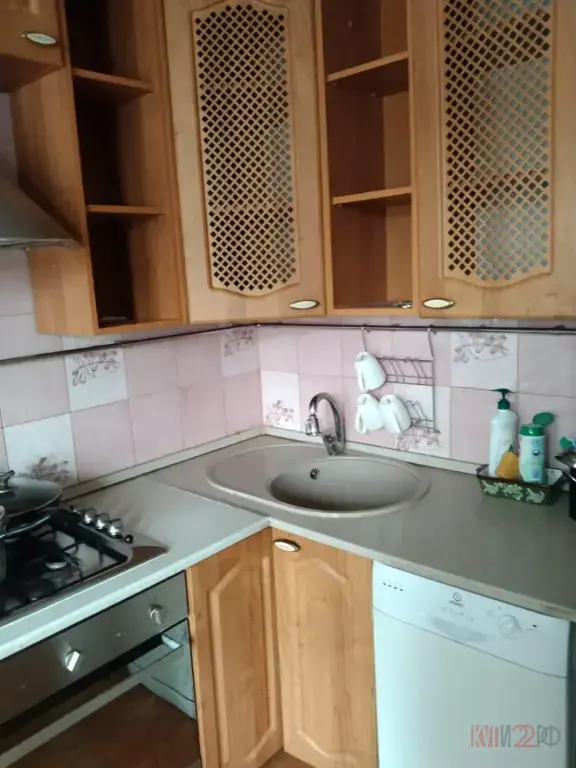 Продам кухонный гарнитур в Шипуново