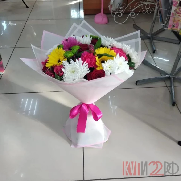 Подарите своим любимым композицию или букет