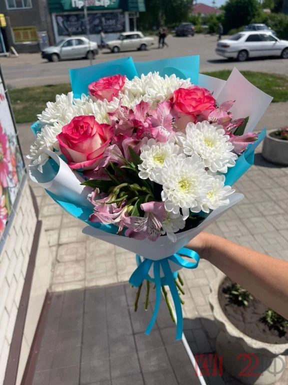 Подарите своим любимым композицию или букет