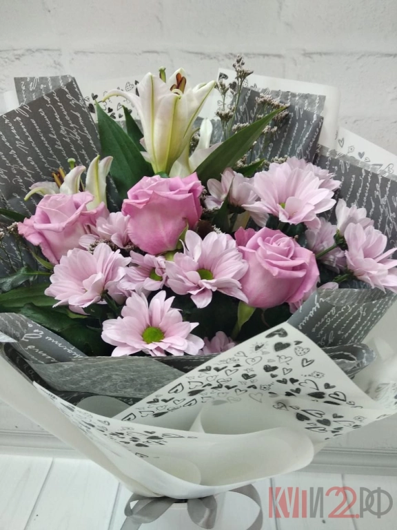 Розовый цвет цветов символизирует романтичность, доброту и любовь 💝