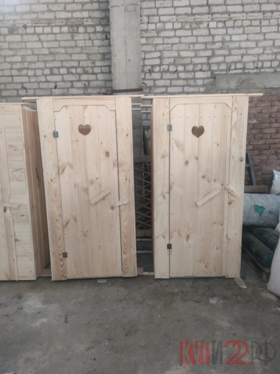 Мы предлагаем изготовление качественных и прочных туалетов из дерева.