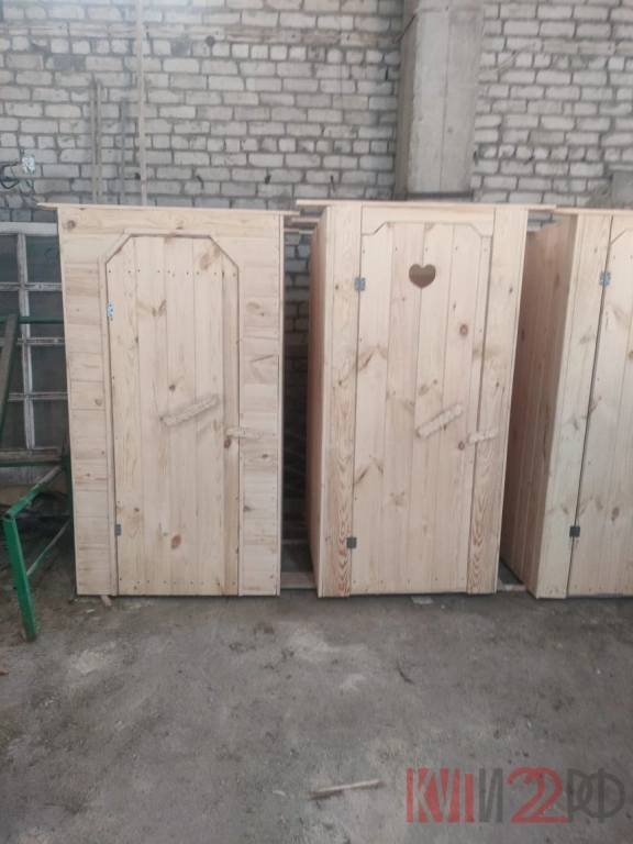 Мы предлагаем изготовление качественных и прочных туалетов из дерева.