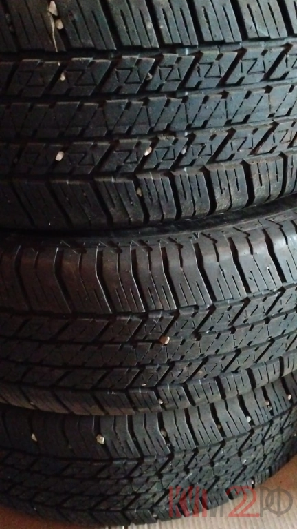 Продам шины Bridgestone Dueler 618  в идеальном состоянии