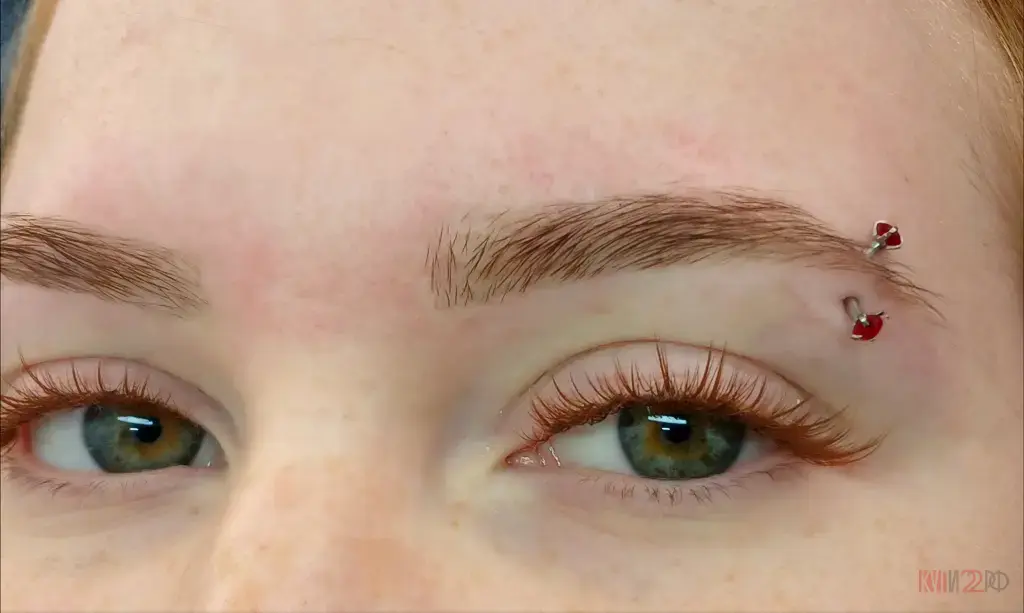 Наращивание ресниц в Шипуново