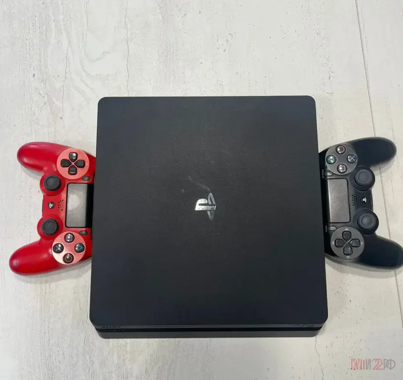 Продам приставку Sony Playstation 4